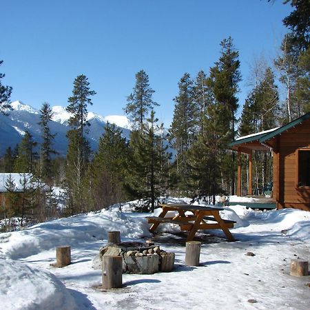 Mica Mountain Lodge & Log Cabins Tête Jaune Exteriér fotografie