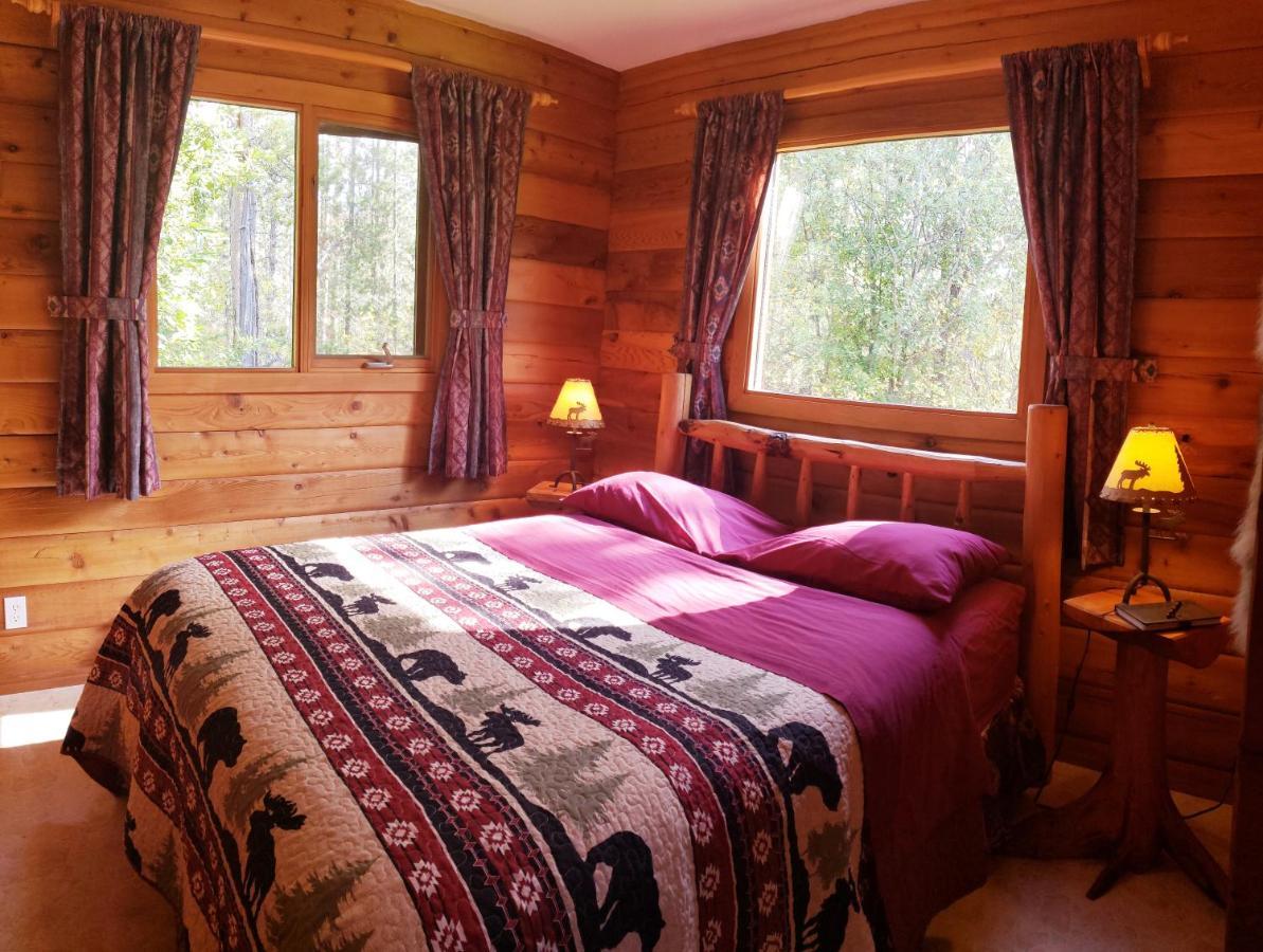 Mica Mountain Lodge & Log Cabins Tête Jaune Exteriér fotografie