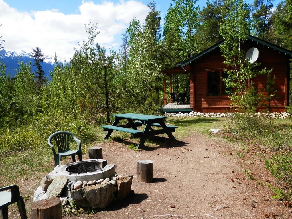 Mica Mountain Lodge & Log Cabins Tête Jaune Exteriér fotografie