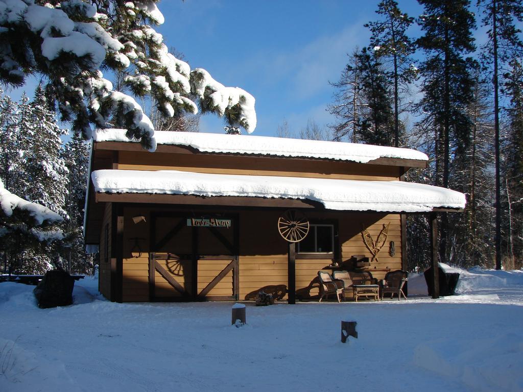 Mica Mountain Lodge & Log Cabins Tête Jaune Exteriér fotografie